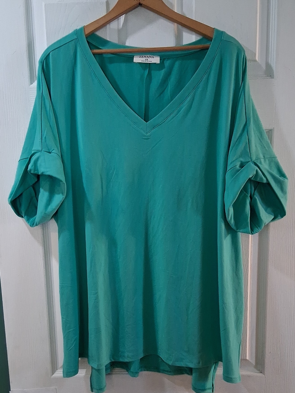 Zenana Outfitters Teal Short-Sleeve V-Neck Puff Detail Tunic Stretchy